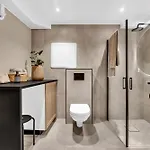 Modern - Charming Location - Old Town 아파트